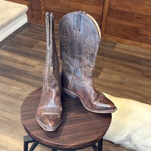 Western Style Brown Leather Heeled Boots